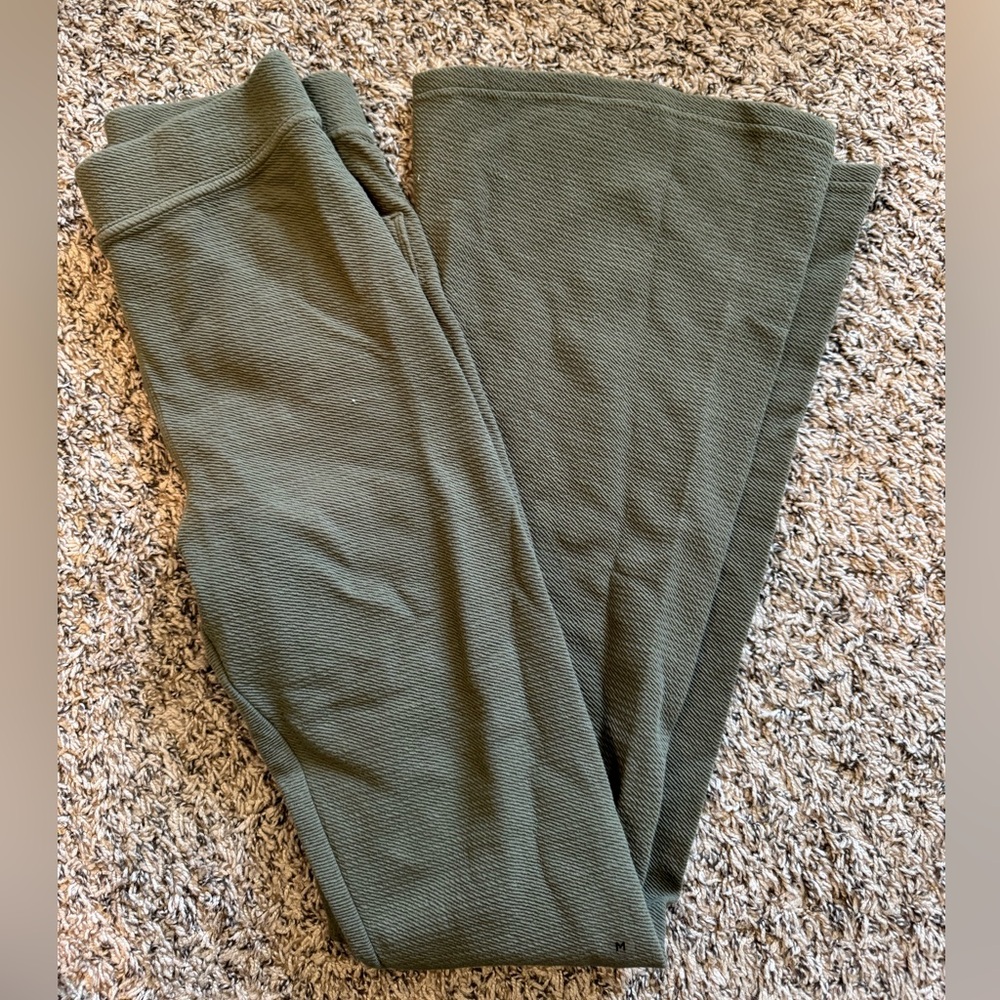 Aerie flare leggings